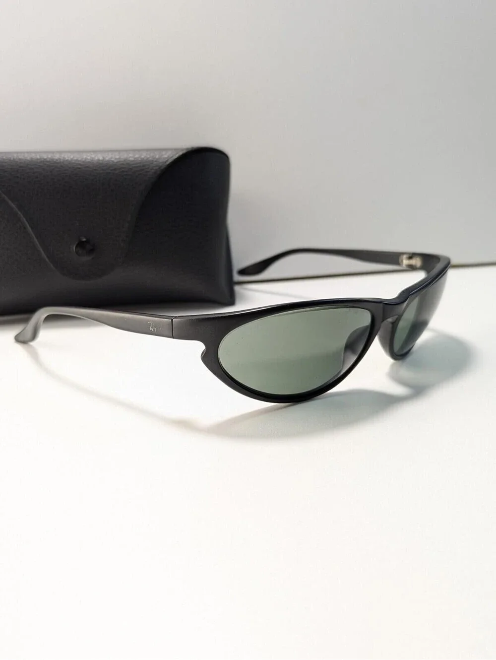 VINTAGE RAY BAN B&L BLACK G15 UV SPORT WRAP SUNGLASSES EYEWEAR CLASSIC CHIC